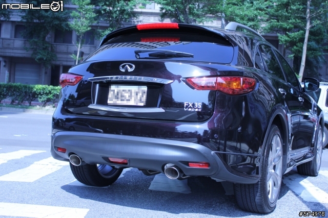Infiniti FX35 V-Spec 冠軍特仕車