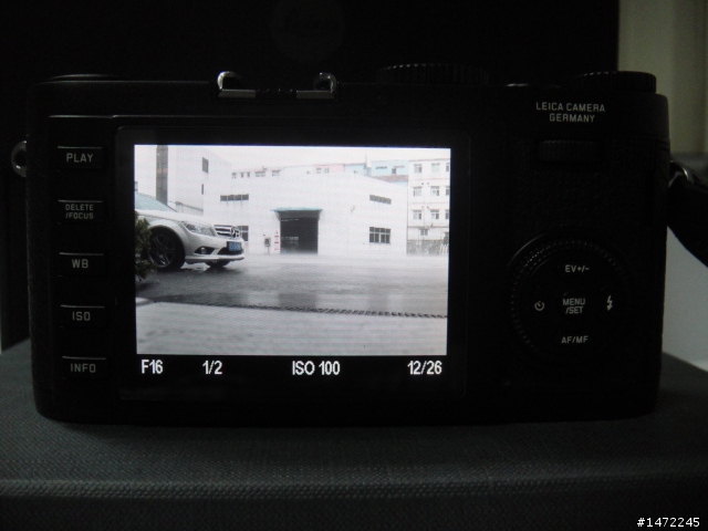 Leica 徠卡 X1 開箱文....千呼萬喚,小簡開箱文出來了!