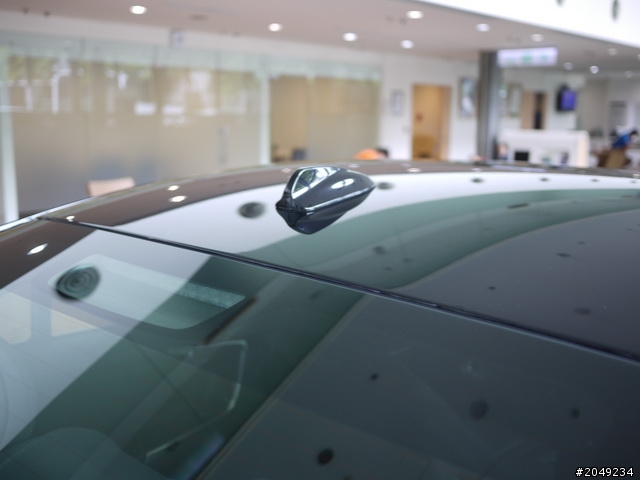 (2次賞開箱) 快要HOLD不住的兩台車 一黑一金 老婆還HOLD的很住