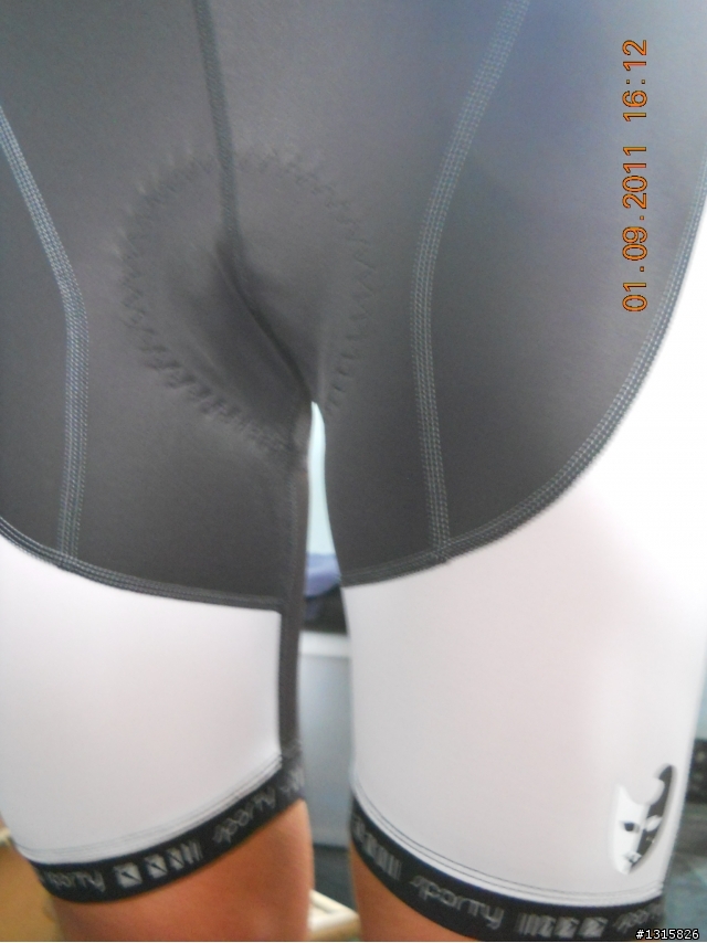 司普堤2011吊帶車褲開箱(純分享)