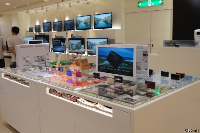 美好的故事正要開始 Sony Store台中 正.式.登.場