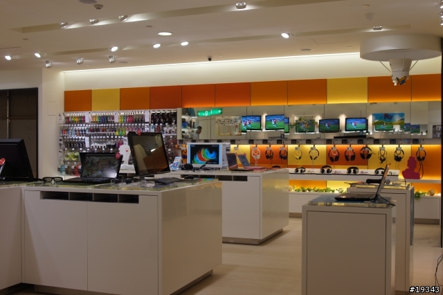 美好的故事正要開始 Sony Store台中 正.式.登.場