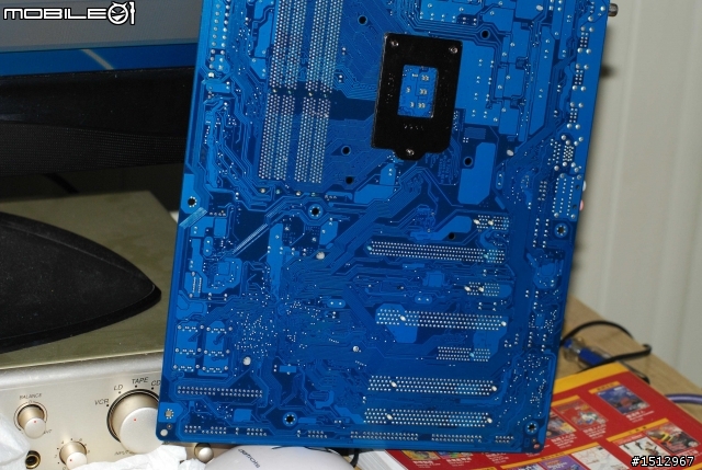 技嘉:氧化不能維修~(附圖以補上維修單) 請問各位看看