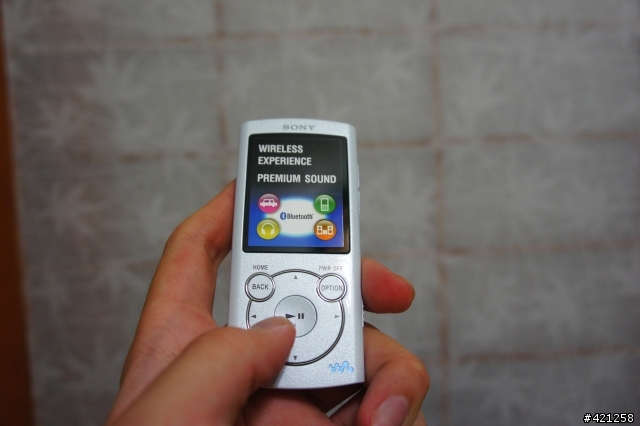 <搶先開>SONY WALKMAN NWZ-S764 白色