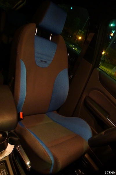 【開箱文】老款鋼炮 遲到許久的開箱文 FORD FOCUS ST(更新內裝相片)