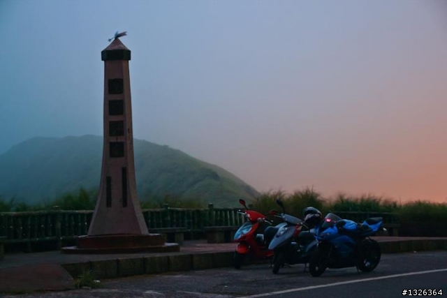仿賽初體驗!! 09 ' ZX-6R 腰痠背痛之旅