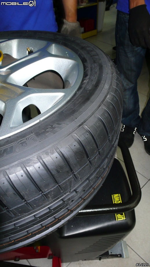 【分享】柴蟒換新腳:Michelin Pilot Sport 3—整體操控更穩當的優質輪胎選擇!