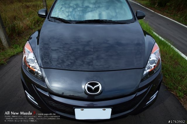 Mazda 3 5D 鐵灰 1.6 開箱