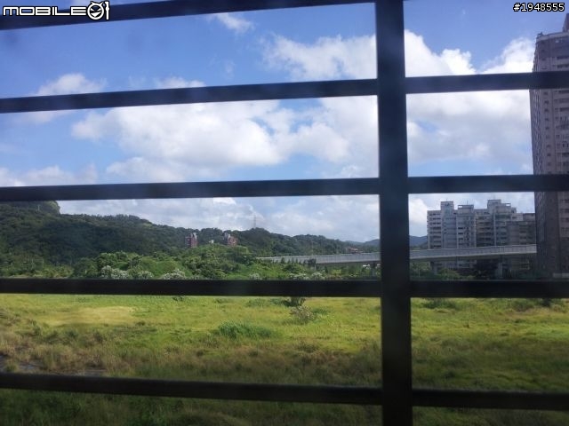 SII 蓋樓蓋到天空去