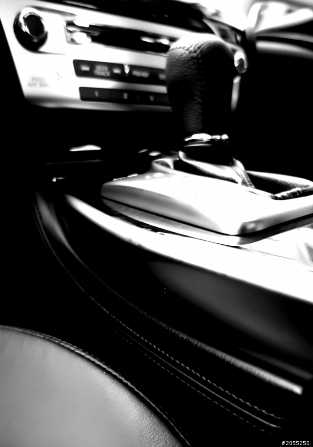 Reflections: 2012 Infiniti M luxury edition/ fm the details and lines in black/ 體感分享
