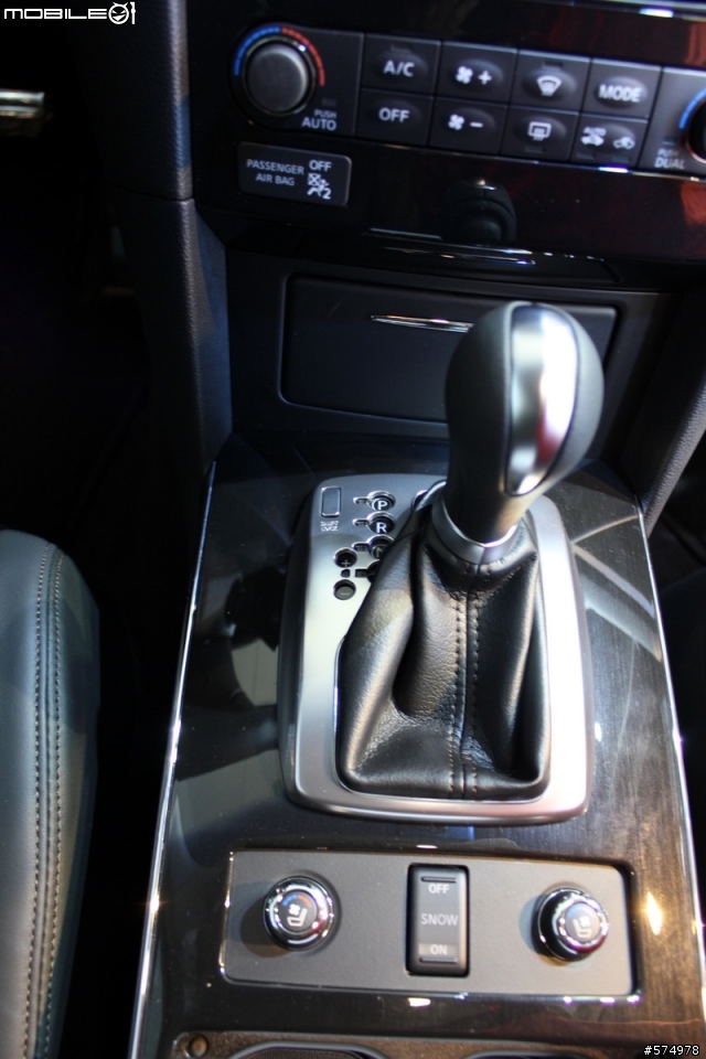Infiniti FX35 V-Spec 冠軍特仕車