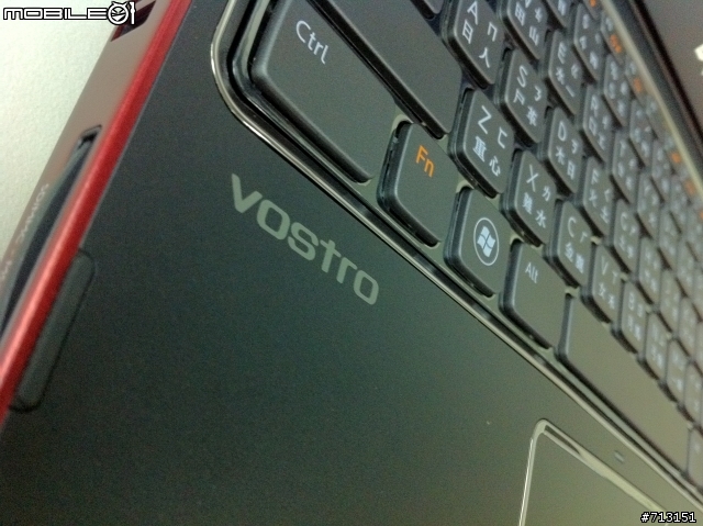 DELL Vostro V131 苜蓿紅? 簡單開箱喔