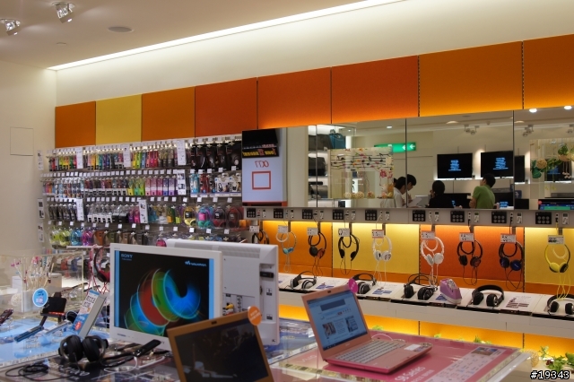 美好的故事正要開始 Sony Store台中 正.式.登.場