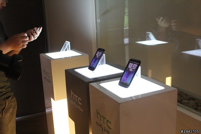 【體驗會分享】 HTC EVO 3D,旗艦3D的視覺饗宴