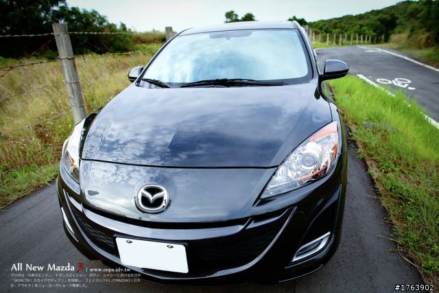 Mazda 3 5D 鐵灰 1.6 開箱