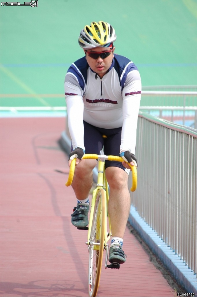 Track fever 熱血單車場地同好會 100年9月25日楠梓自由車場假日場地挑戰賽