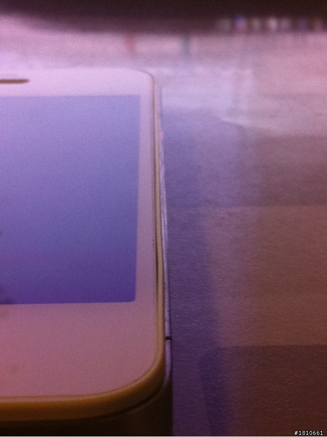 急!~白色IPHONE4液晶面板外膠框剝離~~