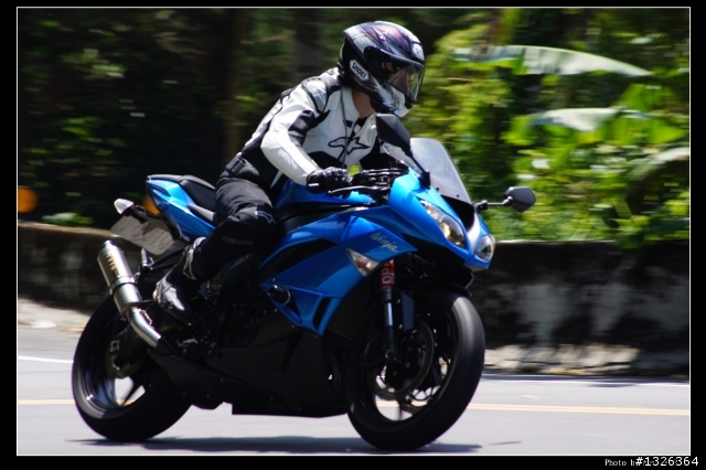 仿賽初體驗!! 09 ' ZX-6R 腰痠背痛之旅