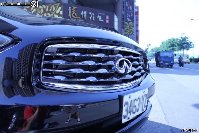 Infiniti FX35 V-Spec 冠軍特仕車