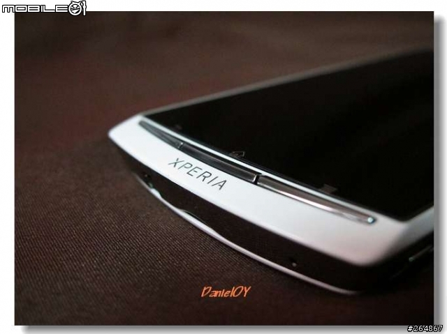 SE Xperia Arc S (W) 開箱文~圖多小心!
