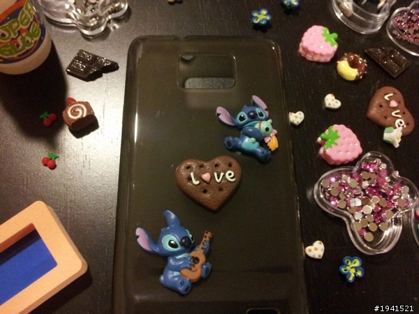 我自己DIY幫SII作的貼鑽手機殼