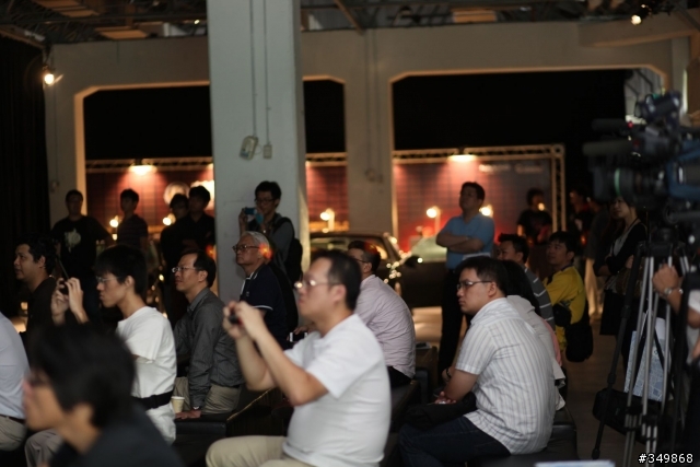 有沒有那麼巧啊?遇到霹靂遊俠李麥克~夥計麻煩台北跳表