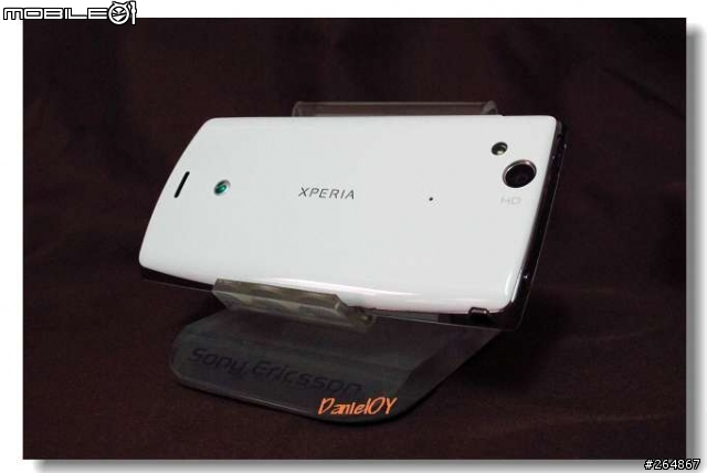 SE Xperia Arc S (W) 開箱文~圖多小心!