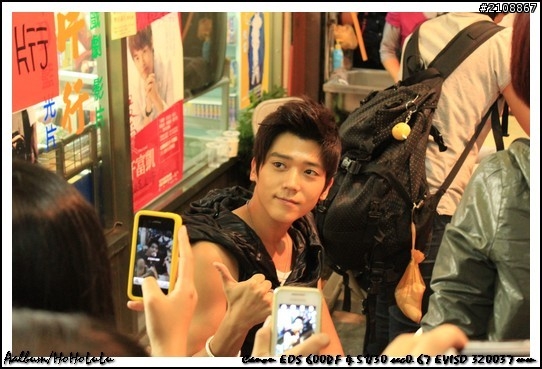 新手劣作,請砲火全開對準!