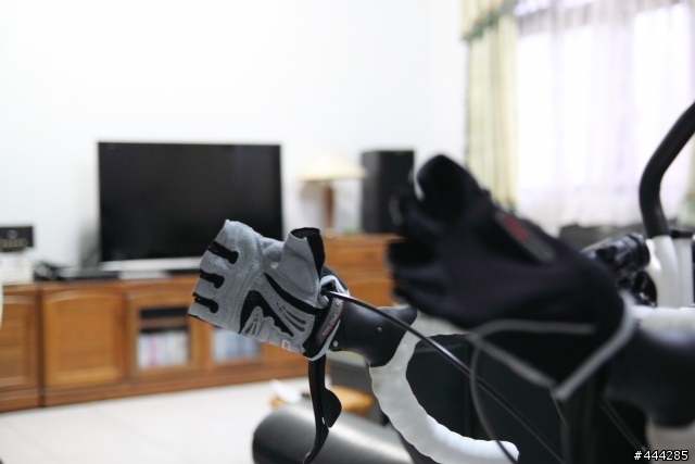 終於買安全帽了! OGK LEFF開箱啦!! XD