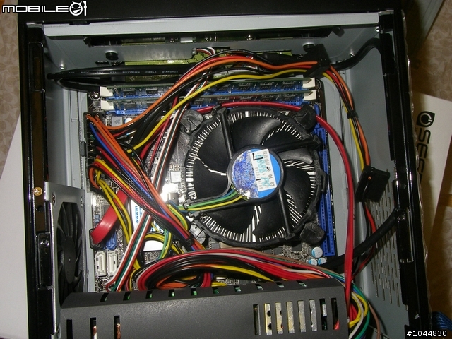ASRock Z68M + TWINSYS 完美絕配的 ITX HTPC 實現 - 系統組裝
