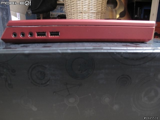 AlienWare M11xR3開箱(已加上部分數值)