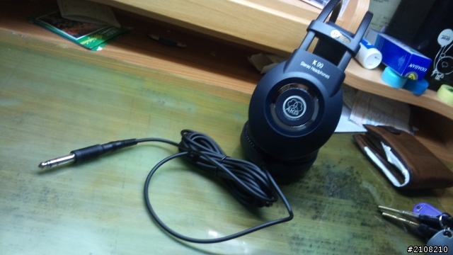 入手新機AKG K99