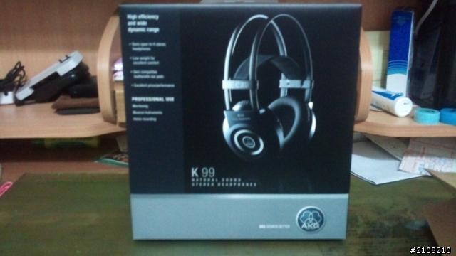 入手新機AKG K99