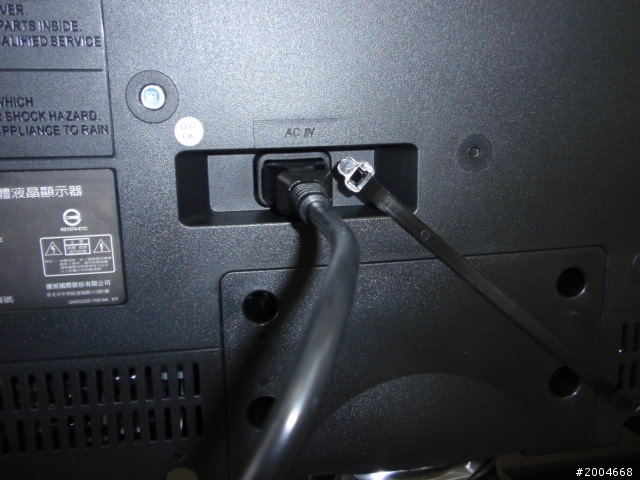 開箱~ViewSonic VT3252~