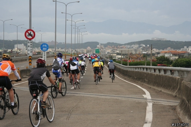 風中騎緣~1002西濱行剪影