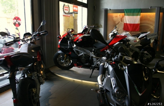 探访DUCATI工厂直营店