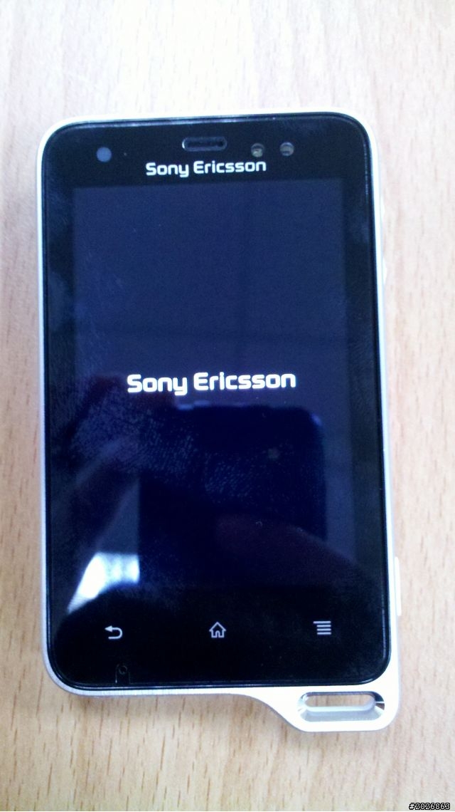 SE XPERIA Active ST17i
