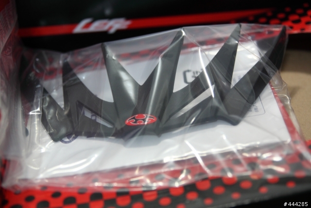 終於買安全帽了! OGK LEFF開箱啦!! XD
