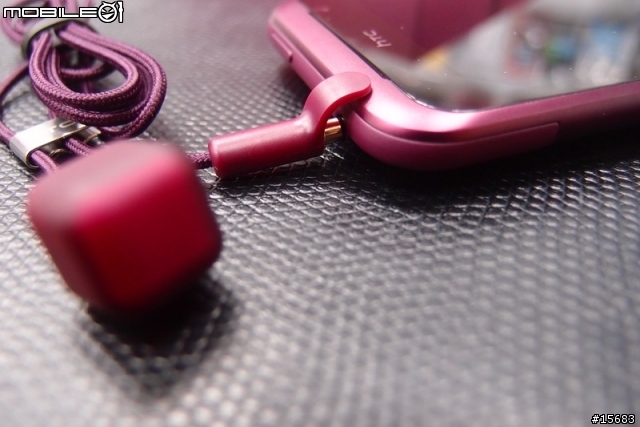 HTC Rhyme 嫣紅紫 開箱分享