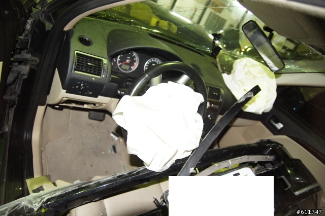 Mondeo Metrostar時速80撞擊結果。