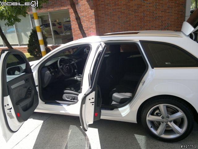 A4 Avant 特仕版 <開箱>