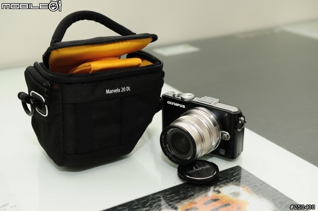 我的“OLYM黑”-EPL-3 +12mm/2.0 開箱分享