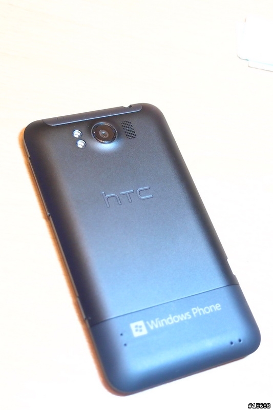 10/23(更新皮套入手)長期分享 HTC TITAN 開箱