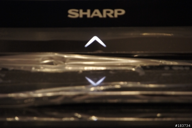 不專業開箱 SHARP LC-70LE735U