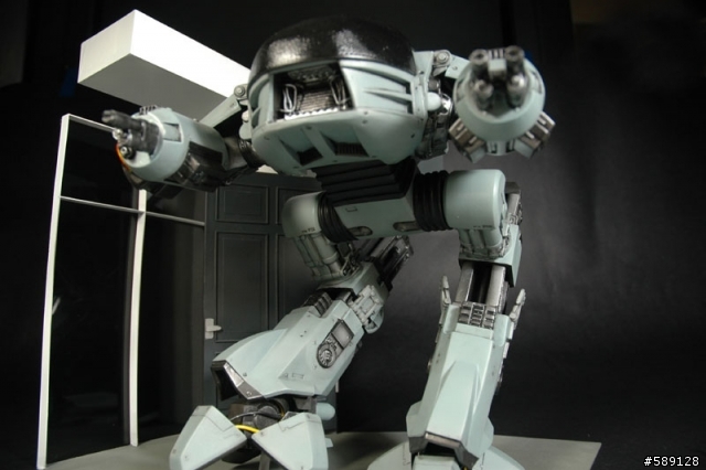 【MEDONI作品】ED-209 GK動態重現 (1987 Robocop 機器戰警)