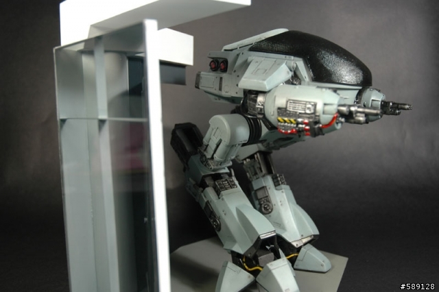 【MEDONI作品】ED-209 GK動態重現 (1987 Robocop 機器戰警)