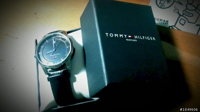 敗家人生之 TOMMY HILFIGER WATCH 內心淌血入荷