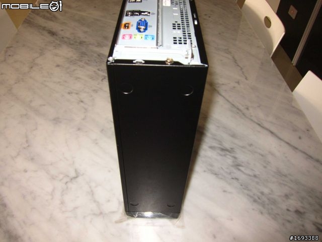 我的HTPC 聯強core i3 9公升小電腦開箱+效能測試