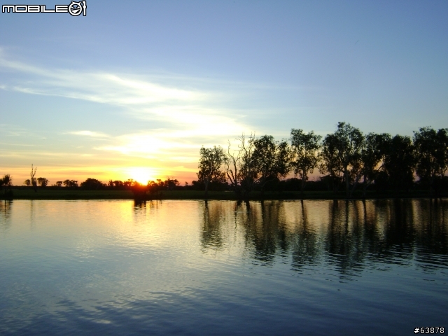 小弟攝影不專業.需要人指教.也沒拿過單眼.
