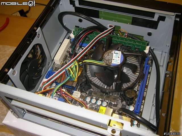 ASRock Z68M + TWINSYS 完美絕配的 ITX HTPC 實現 - 系統組裝